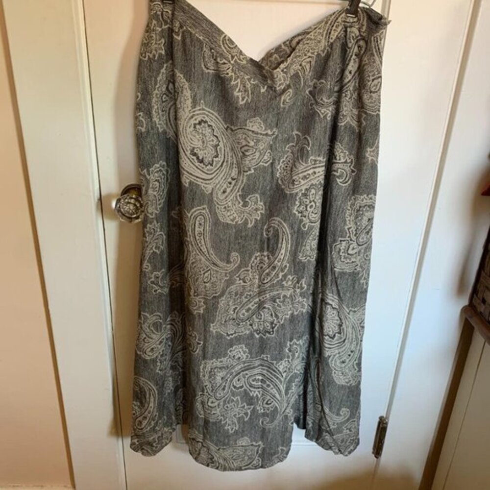 Jones New York 100%‎ Silk Paisley Midi Skirt Gray Black Plus Size 18W